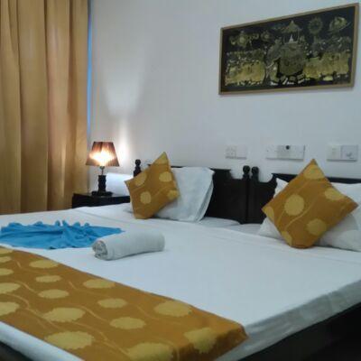 Beverly Hills Hotel Dehiwala-Mount Lavinia Bagian luar foto
