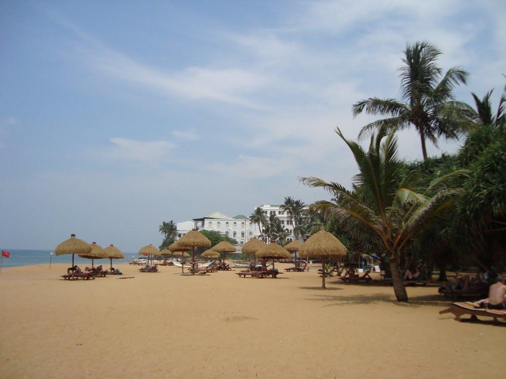 Beverly Hills Hotel Dehiwala-Mount Lavinia Bagian luar foto